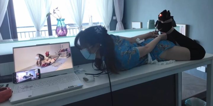 编号748 【海砂原创】五花电击踮脚惩罚兼职的双马尾萝莉服务生后再驷马烛台放置 1V 1P_LSP爱看_PikPak云盘_资源合集_免费下载