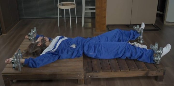 编号2783 象人定拍 工作室_嗷嗷-忘记拔钥匙，被迷晕入室劫走，大字tk，床缚榨汁，棉袜塞嘴！ 1V 1P_LSP爱看_PikPak云盘_资源合集_免费下载