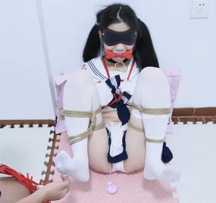 编号2052 小萌同学_【小萌同学少女录】回归旧版本，原始的味道，双马尾猫耳小loli[不可描述]式日式捆绑+防毒面具，叫到不停最终昏迷，绝对刺激！ 1V 1P_LSP爱看_PikPak云盘_资源合集_免费下载