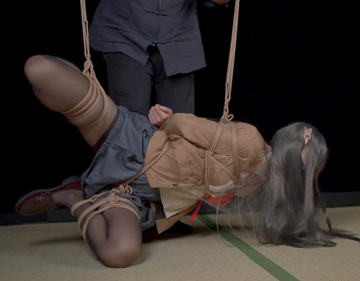 编号3047 象人原创 工作室_轻语-cos麻衣学姐！吸盘拘束TK，吊缚，折腿，股绳折磨！9分钟 精华预告片一睹为快！ 1V 1P_LSP爱看_PikPak云盘_资源合集_免费下载