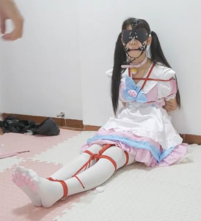 编号2179 小萌同学_双马尾女仆白丝简单的口水收集与GC，没有挣扎，非常简单，看看小萌流口水各种口球 1V 1P_LSP爱看_PikPak云盘_资源合集_免费下载