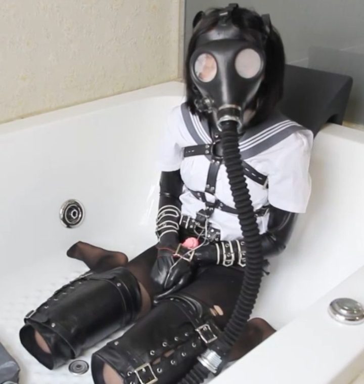 编号2516 闪闪工作室_无效腔系列-浴缸JK胶衣呼吸控制 1V 1P_LSP爱看_PikPak云盘_资源合集_免费下载