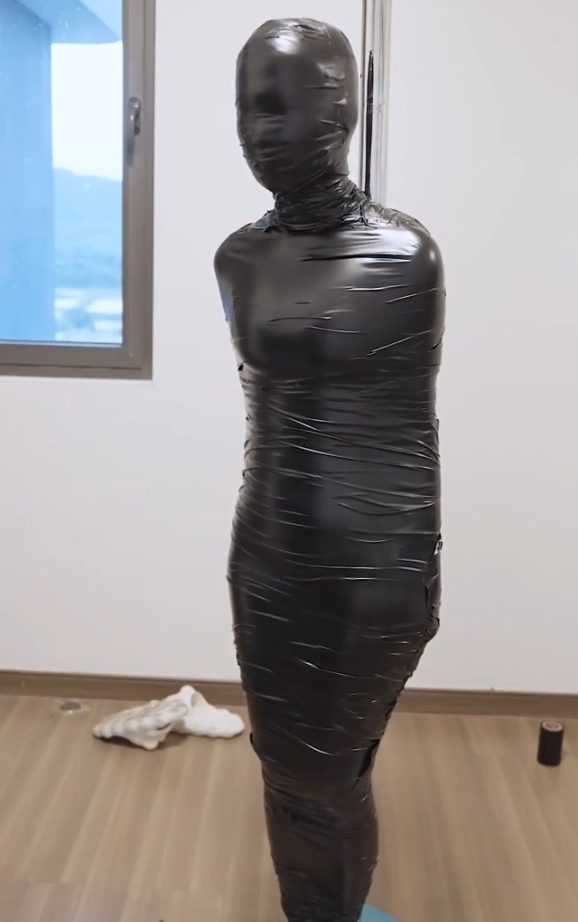 编号2148 小萌同学_胶带全包木乃伊呼控，闷绝挣扎！ 1V 1P_LSP爱看_PikPak云盘_资源合集_免费下载