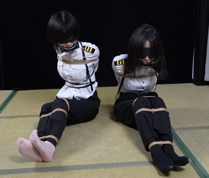 编号2921 象人定拍 工作室_小O&aoao-保安服，黑白裤里丝，连缚在一起，接受绑绑！ 1V 1P_LSP爱看_PikPak云盘_资源合集_免费下载