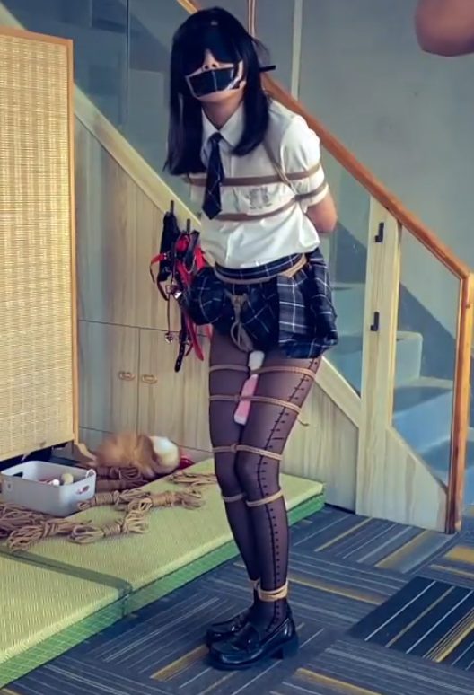 编号1492 绳精病_老师的秘密 1V 1P_LSP爱看_PikPak云盘_资源合集_免费下载