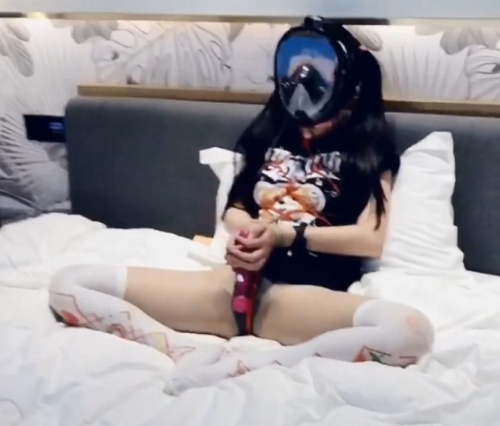 编号2550 窒物者_经典高强度玩具-调教-拘束-捆绑 22_1V 1P_LSP爱看_PikPak云盘_资源合集_免费下载