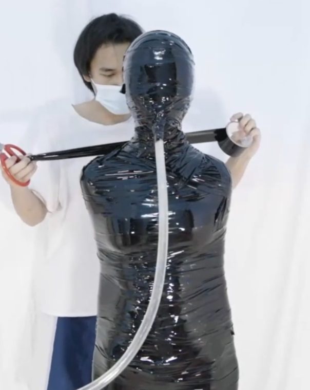 编号2200 小萌同学_小萌同学的木乃伊全包记录其二~绝对的紧致！全身龟甲捆绑+反光胶带 1V 1P_LSP爱看_PikPak云盘_资源合集_免费下载