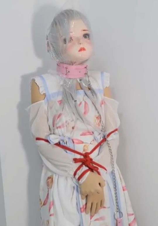 编号2202 小萌同学_小萌同学又戴着乳胶头套加kig，被命令罚站强制GC 1V 1P_LSP爱看_PikPak云盘_资源合集_免费下载