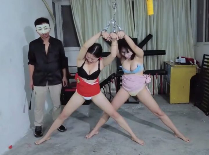 编号1893 樱束原创_《斗妻》定拍转公映！两狐朋狗友拿自家贤妻相互大乱斗！斗奶！斗臀！斗口球！斗G潮！两狗友玩的不亦乐乎！比sp丰臀谁打的重！斗口球斗的一脸口水流个不停！两兄弟谁也不愿承认自己的老婆输！越斗越起 1V 1P_LSP爱看_PikPak云盘_资源合集_免费下载