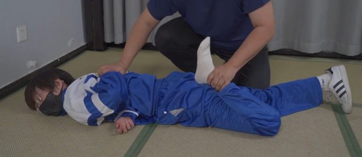 编号2743 象人定拍 工作室_嗷嗷&小0-胁迫嗷嗷一起对付她的闺蜜，双人掰腿，tk，滴蜡（剧情向） 1V 1P_LSP爱看_PikPak云盘_资源合集_免费下载