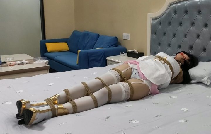 编号2584 嗷大喵_被绑架贩卖的二次元少女1_1V 1P_LSP爱看_PikPak云盘_资源合集_免费下载