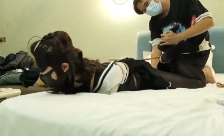 编号2058 小萌同学_COS定拍系列完整版-绳缚强制GC，丝袜全包[X_X] 1V 1P_LSP爱看_PikPak云盘_资源合集_免费下载