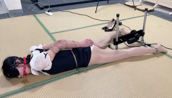 编号1847 小鹿工作室_强制分腿器_强制开叉_吊绑_站立TJ_双腿发软颤抖+PAOJI墙制 1V 1P_LSP爱看_PikPak云盘_资源合集_免费下载